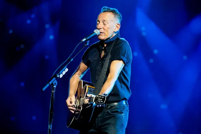 Bruce Springsteen Will Get to Tell More Filthy Jokes at Stand Up for Heroes 2022